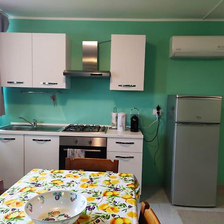 Swimming And Sun Apartment Gandosso Bagian luar foto
