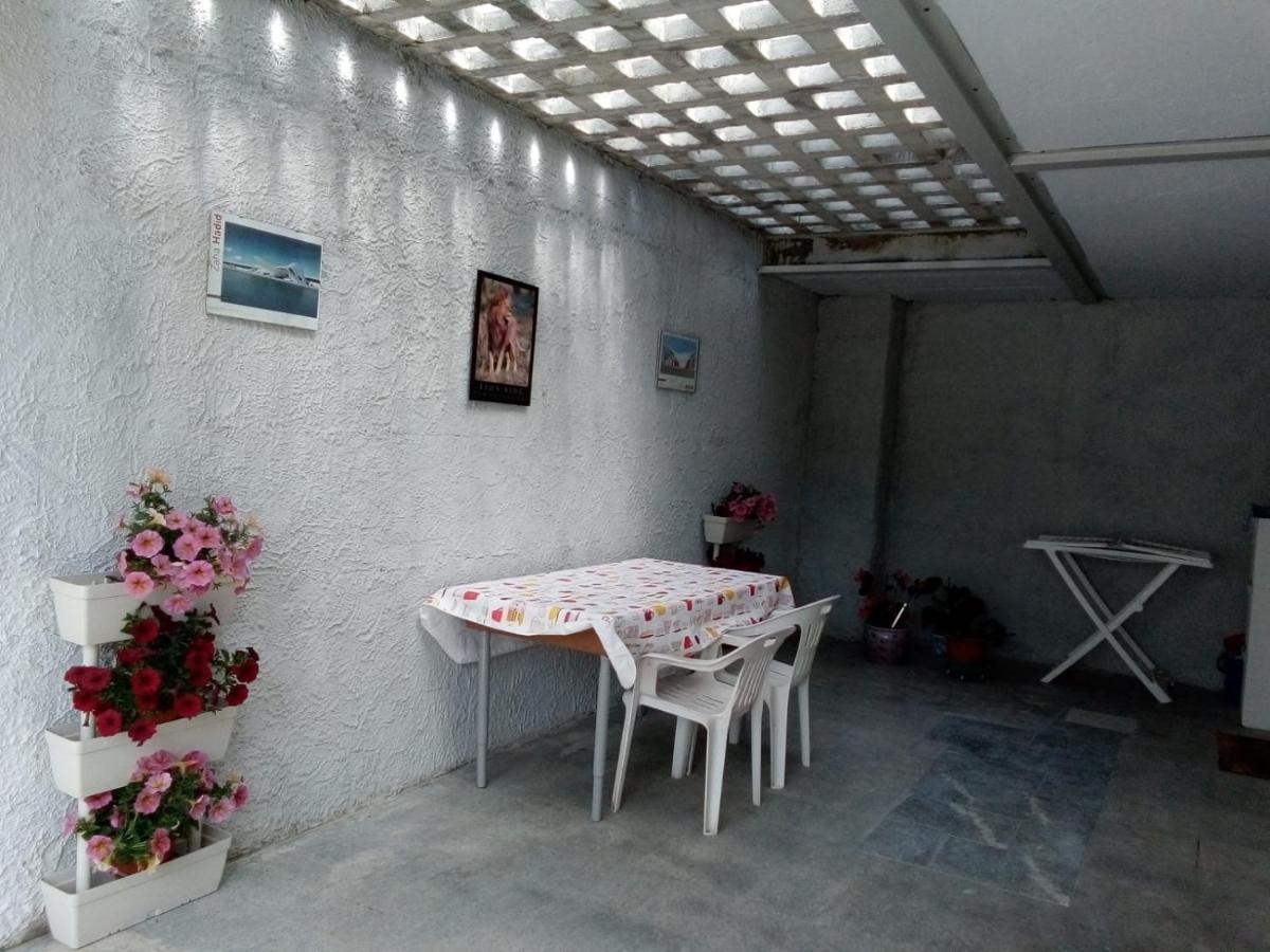 Swimming And Sun Apartment Gandosso Bagian luar foto