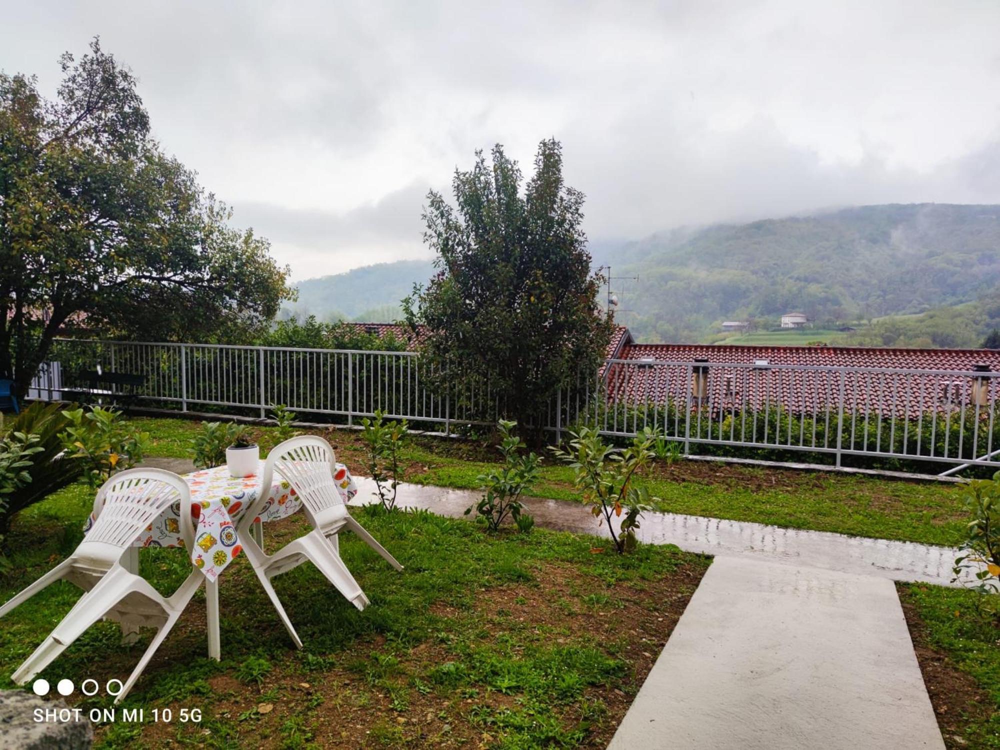 Swimming And Sun Apartment Gandosso Bagian luar foto