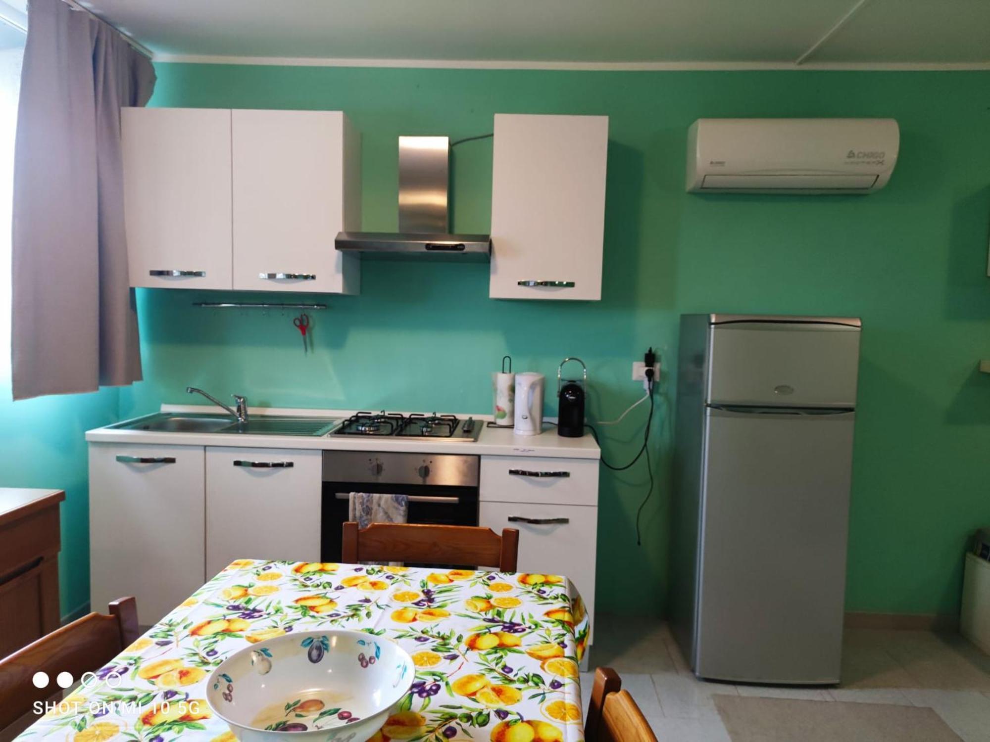 Swimming And Sun Apartment Gandosso Bagian luar foto