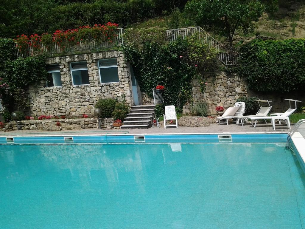 Swimming And Sun Apartment Gandosso Ruang foto